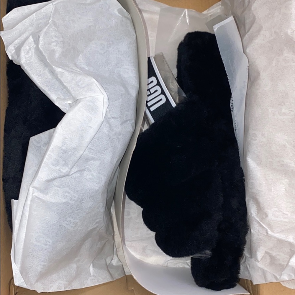 🆕UGG SLIPPERS